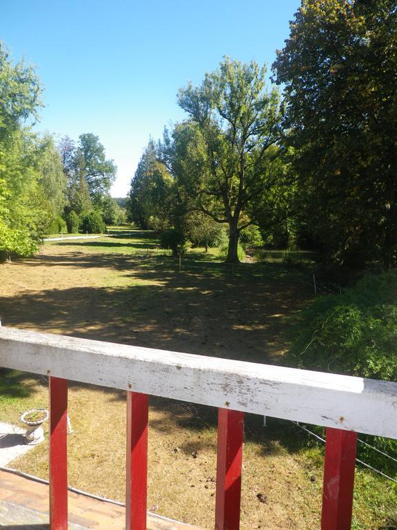 Domaine De L'Arche De Rene Au Lac Du Der Sainte-Liviere Luaran gambar